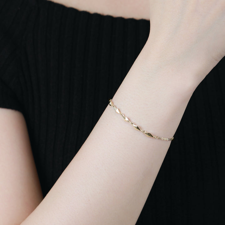 insieme hiems yellow gold bracelet