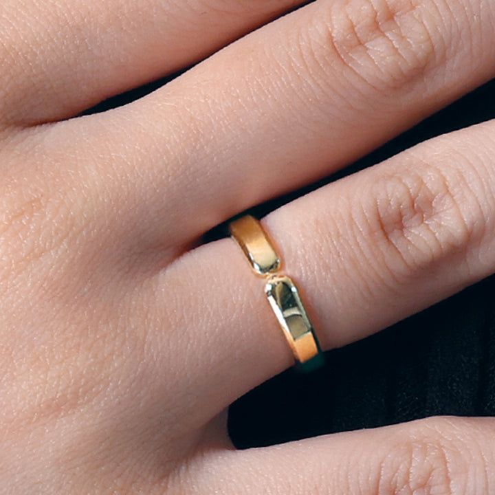 Leccornie Yellow Gold Wedding Ring