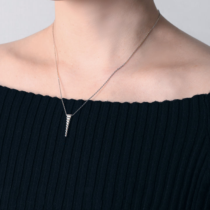 Leccornie Necklace White Gold