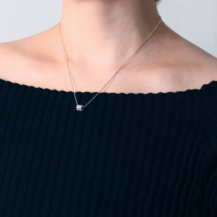 Leccornie Necklace White Gold