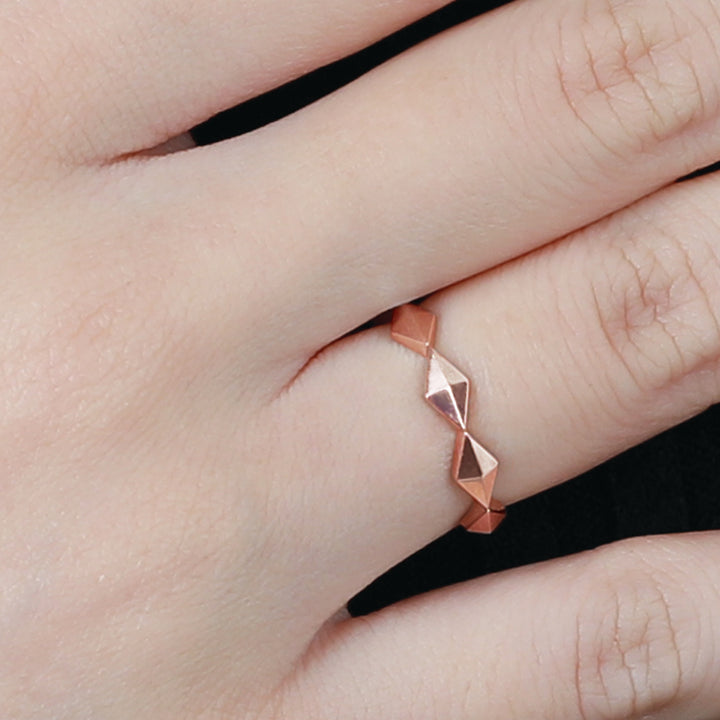 insieme hiems rose gold wedding ring